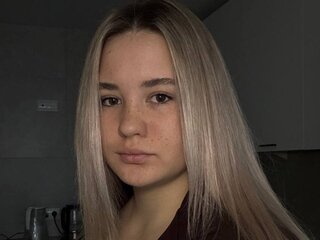 KeelyDecorte cam