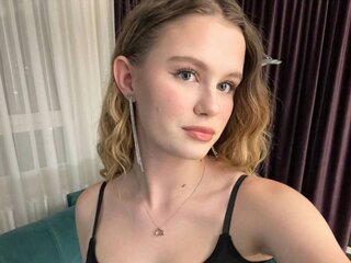 QueenieBurtt pussy